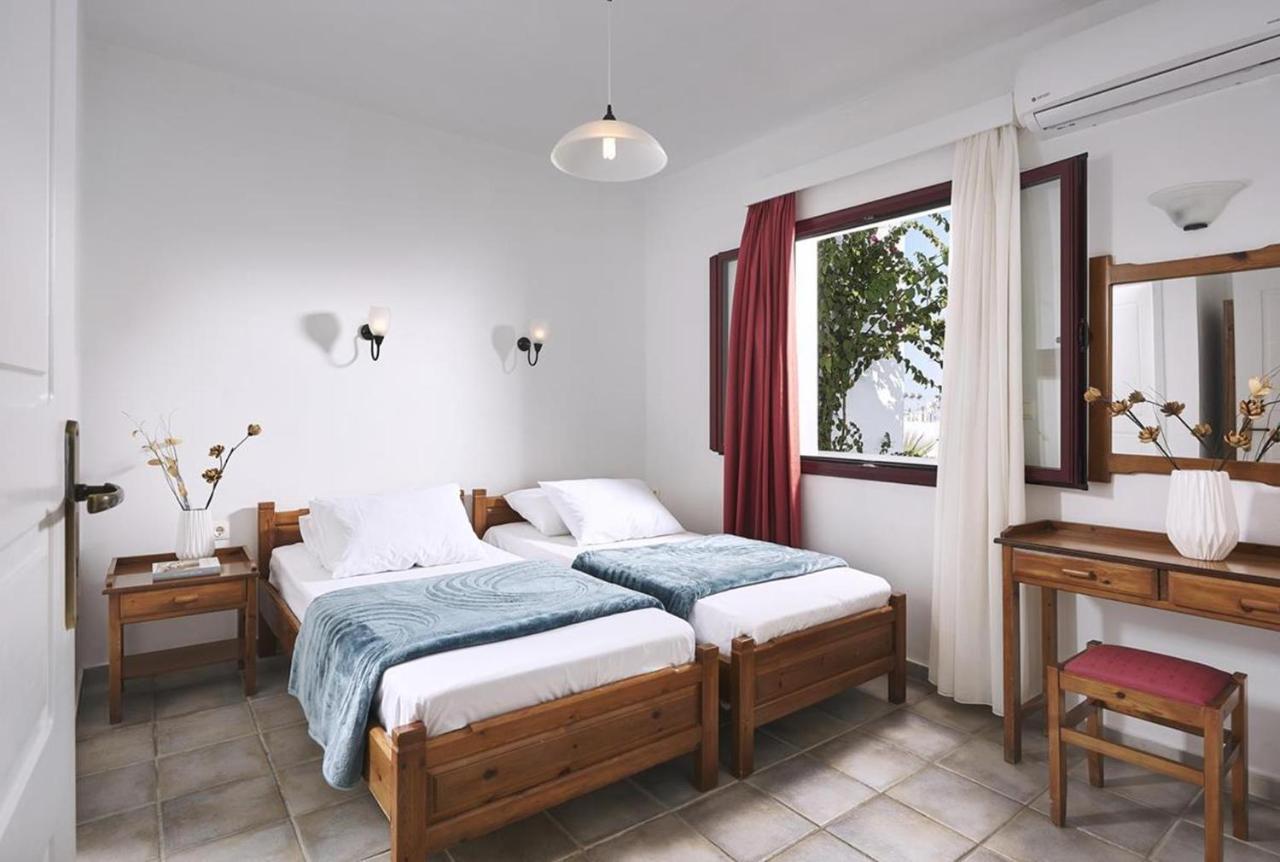 Eva Suites & Apartments Agia Marina Esterno foto