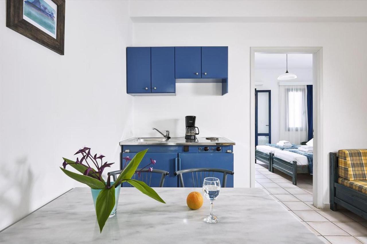 Eva Suites & Apartments Agia Marina Esterno foto