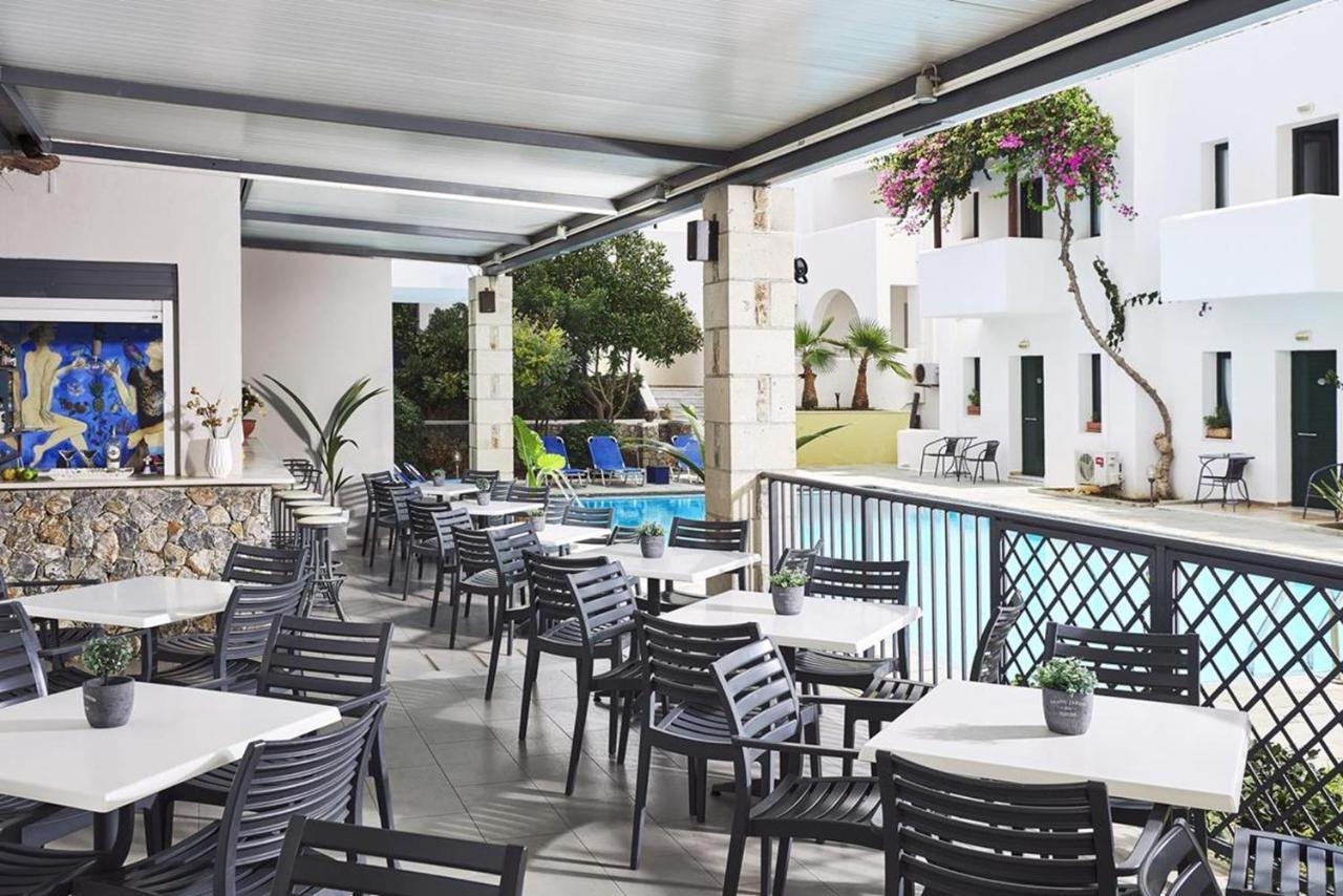 Eva Suites & Apartments Agia Marina Esterno foto